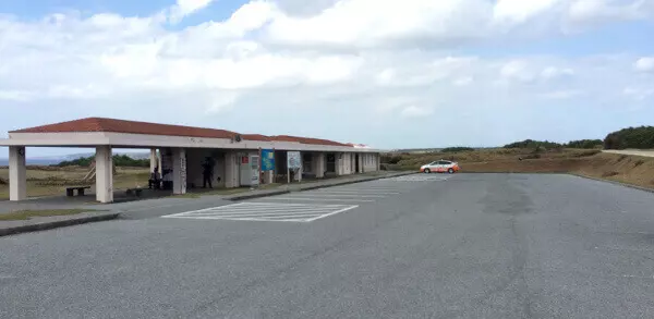 東平安名崎の駐車場（無料）